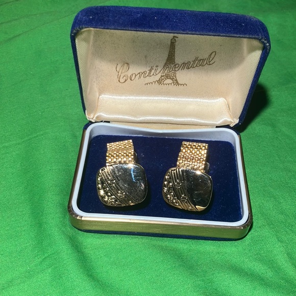Gold Cuff Links - Picture 4 of 8
